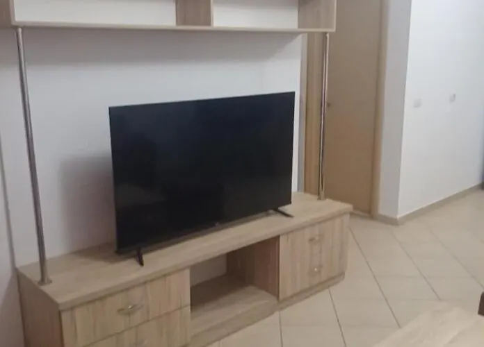 Saranda Kodra Underground Flat Polisi i Vogel