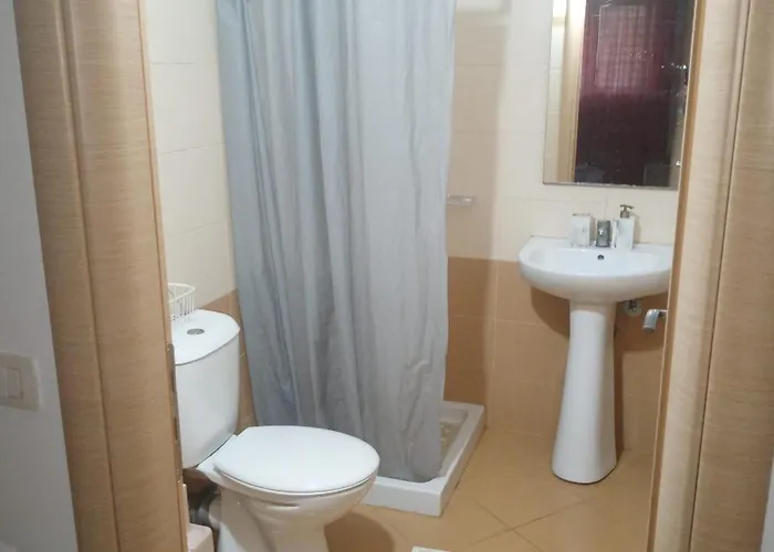 Saranda Kodra Underground Flat