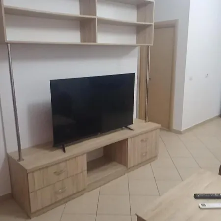 Saranda Kodra Underground Flat Polisi i Vogel