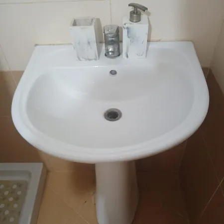 Saranda Kodra Underground Flat *