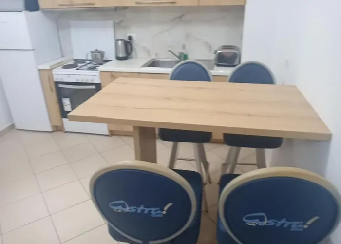 Saranda Kodra Underground Flat * Polisi i Vogel