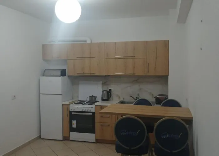 Saranda Kodra Underground Flat Polisi i Vogel