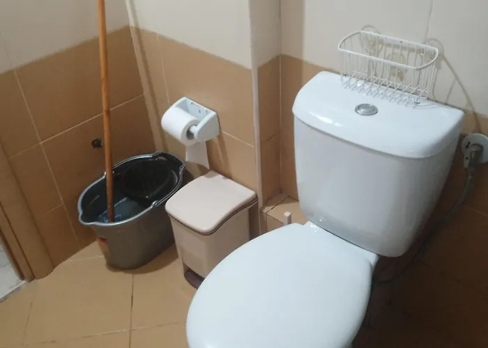 Saranda Kodra Underground Flat Polisi i Vogel